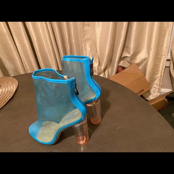 Blue/Pink Transparent Booties - Picture 4 of 5